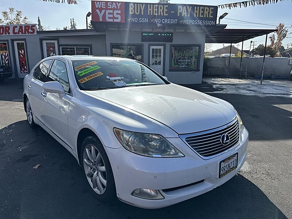 2008 Lexus LS Base's photo