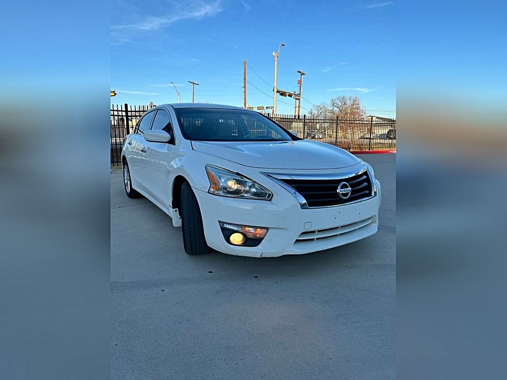 2015 Nissan Altima SV