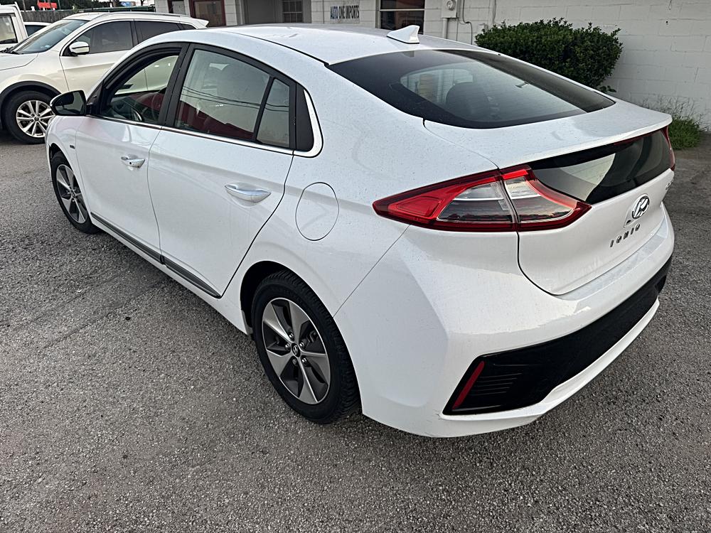 2017 Hyundai Ioniq Base - Photo 7
