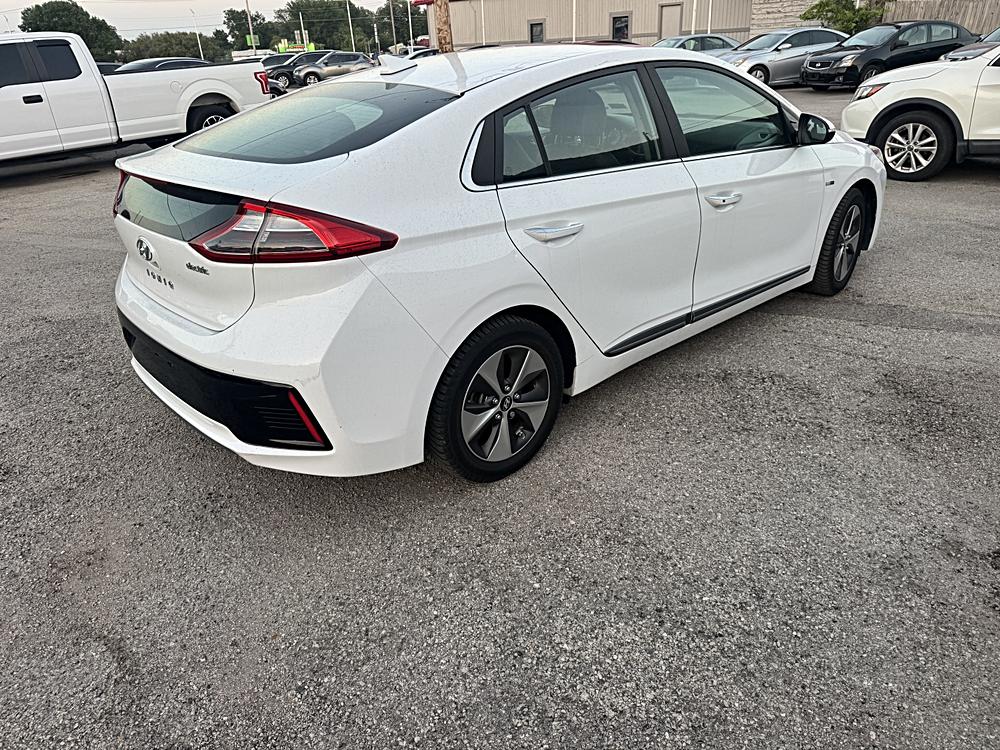 2017 Hyundai Ioniq Base - Photo 8