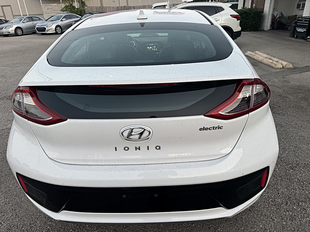 2017 Hyundai Ioniq Base - Photo 10