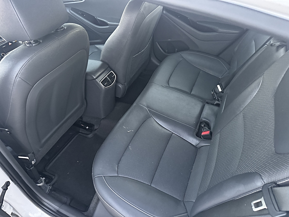 2017 Hyundai Ioniq Base - Photo 39