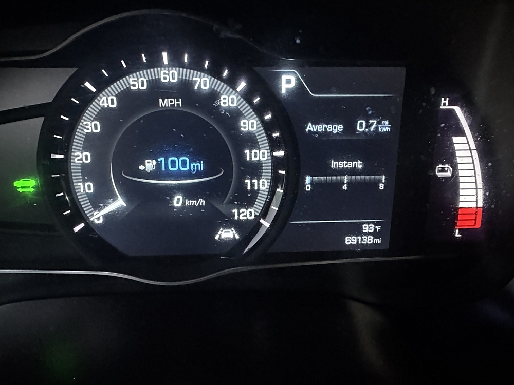 2017 Hyundai Ioniq Base - Photo 28