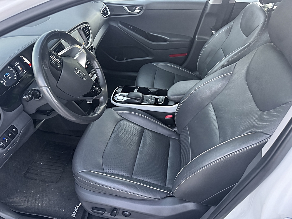 2017 Hyundai Ioniq Base - Photo 42