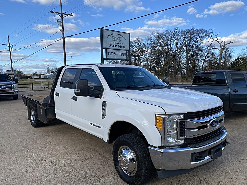 2018 Ford F-350 Super Duty Chassis Cab XL