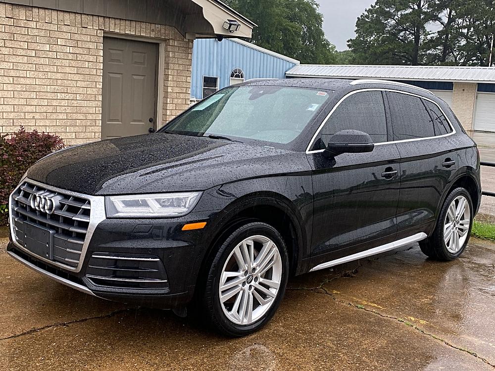 2018 Audi Q5 2.0T quattro S tronic Premium Plus's photo