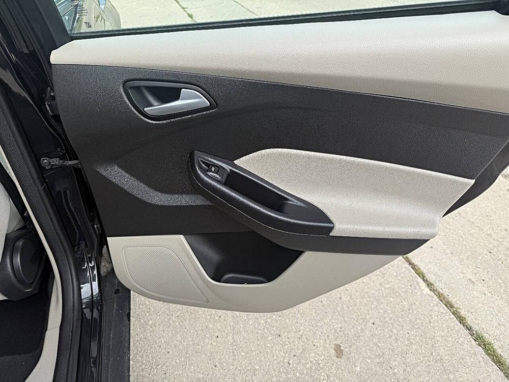 2015 Ford Focus SE - Photo 26