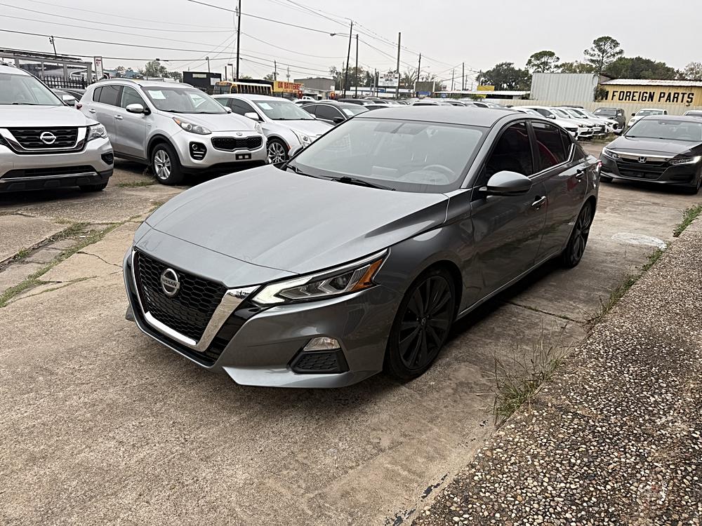 2019 Nissan Altima SR
