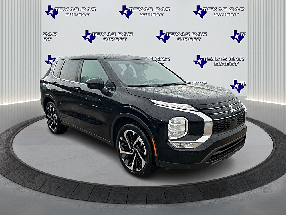2024 Mitsubishi Outlander SE 2WD's photo