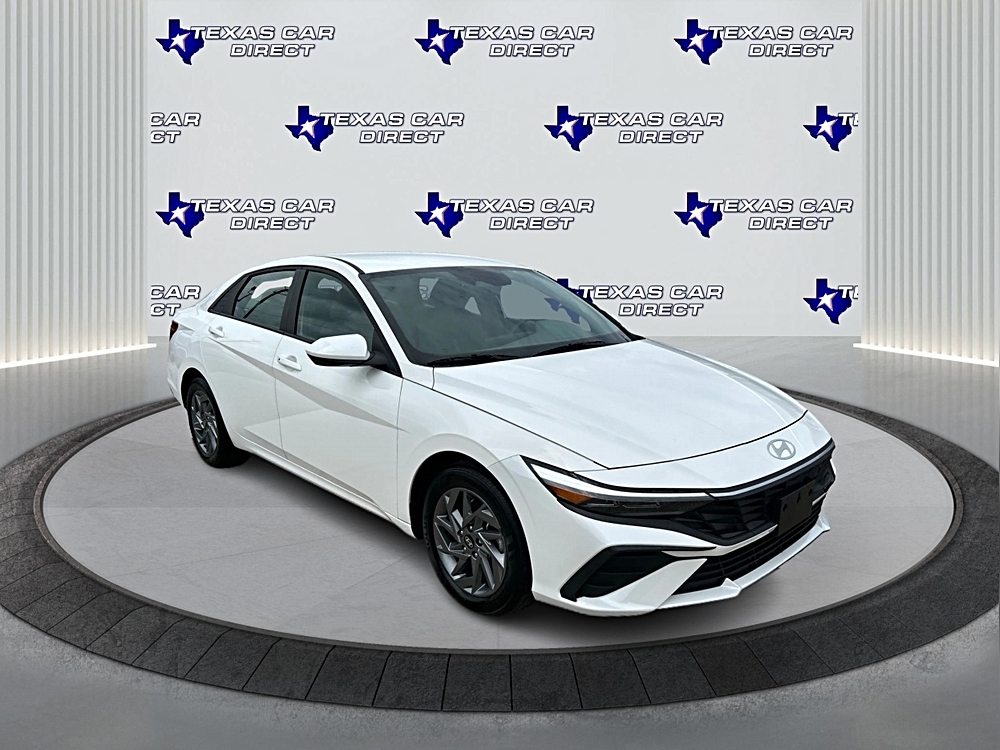 2024 Hyundai Elantra 2.0 SEL IVT's photo