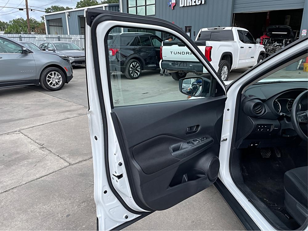 2023 Nissan Kicks S - Photo 24