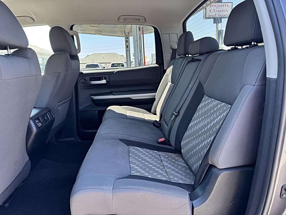 2018 Toyota Tundra SR5 - Photo 14
