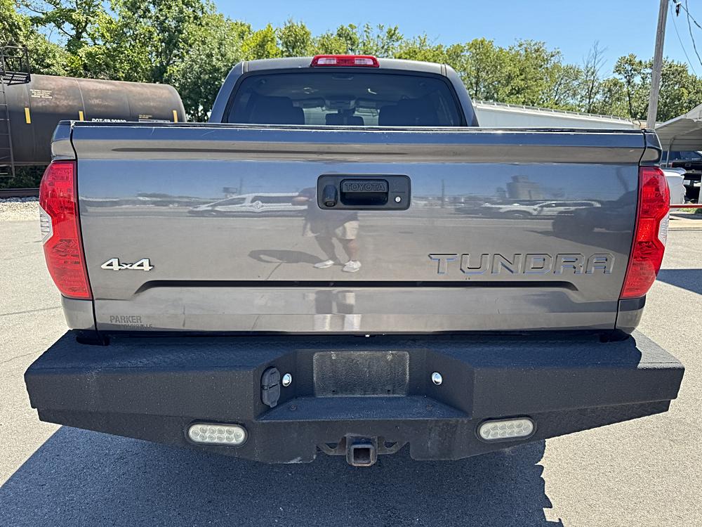 2018 Toyota Tundra SR5 - Photo 8