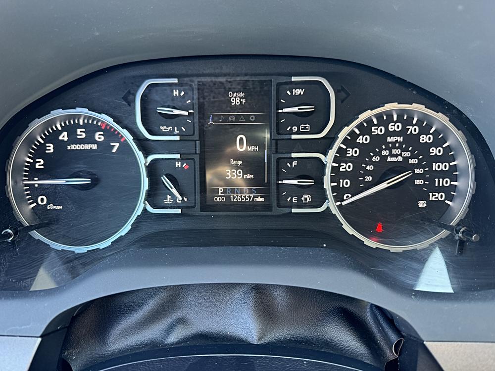 2018 Toyota Tundra SR5 - Photo 12