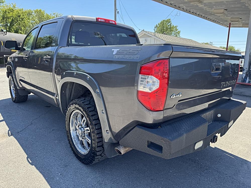 2018 Toyota Tundra SR5 - Photo 6
