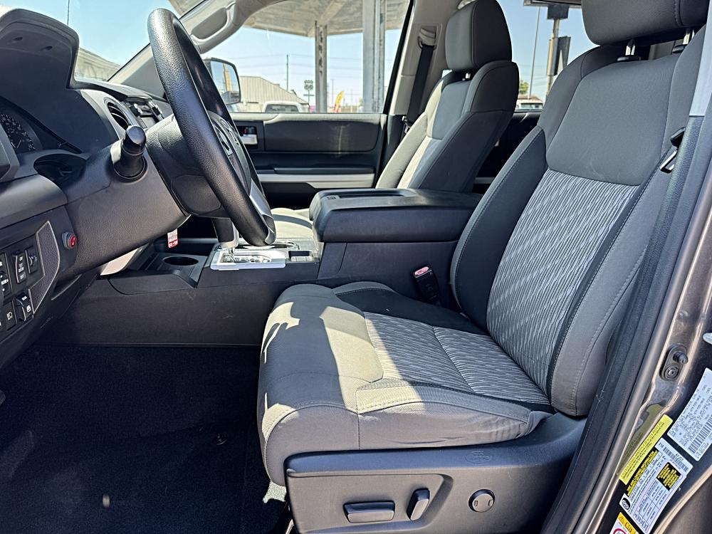 2018 Toyota Tundra SR5 - Photo 13