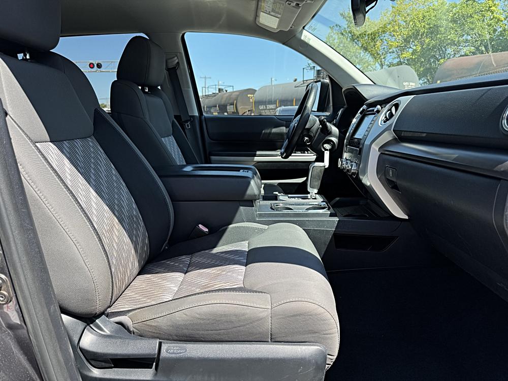 2018 Toyota Tundra SR5 - Photo 15