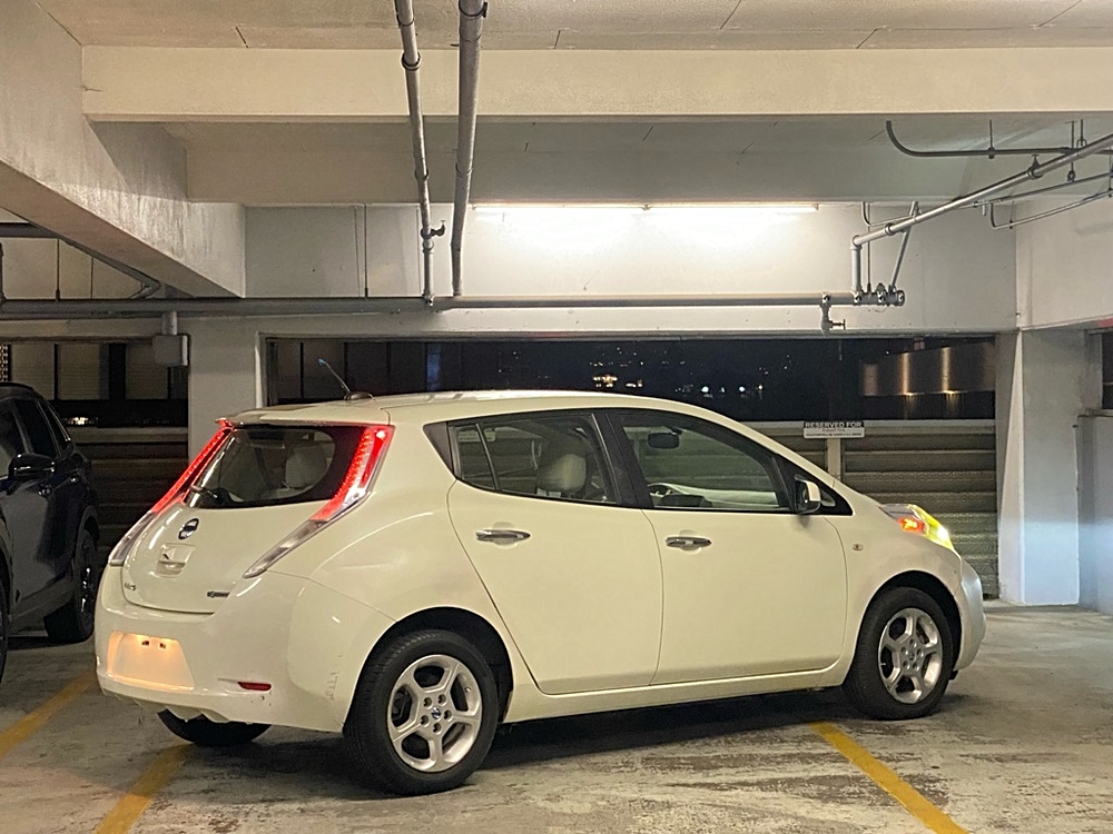 2012 Nissan LEAF SV