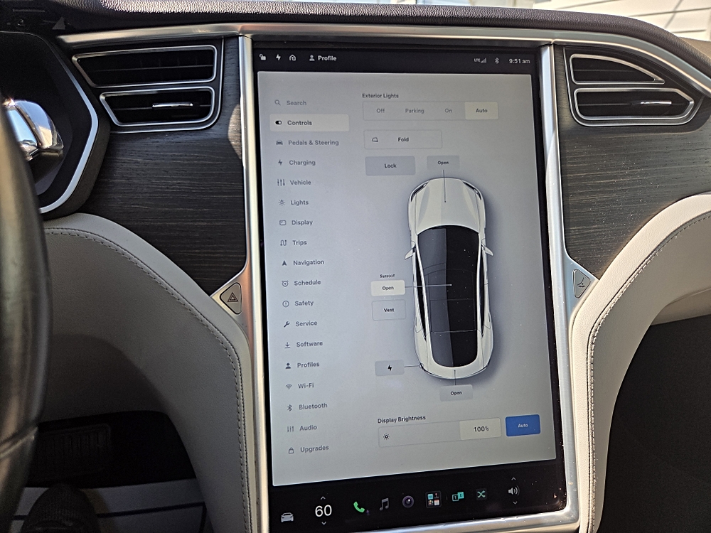 2014 Tesla Model S S - Photo 11