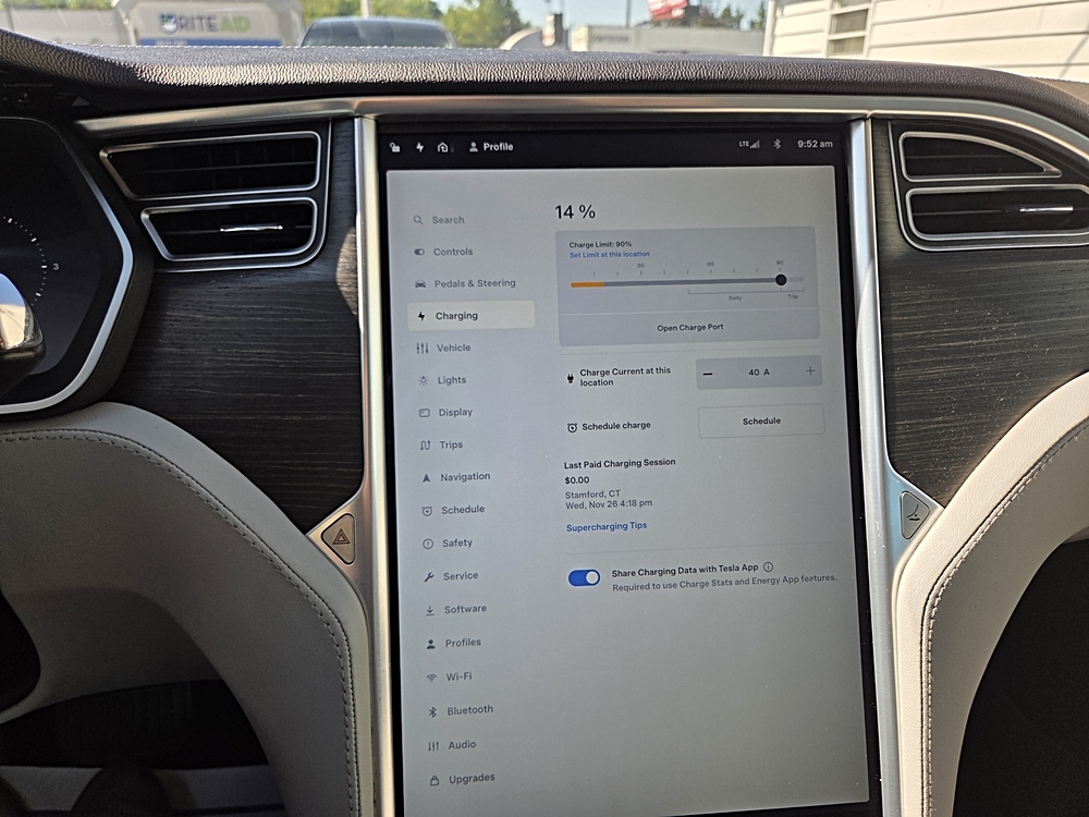 2014 Tesla Model S S - Photo 13