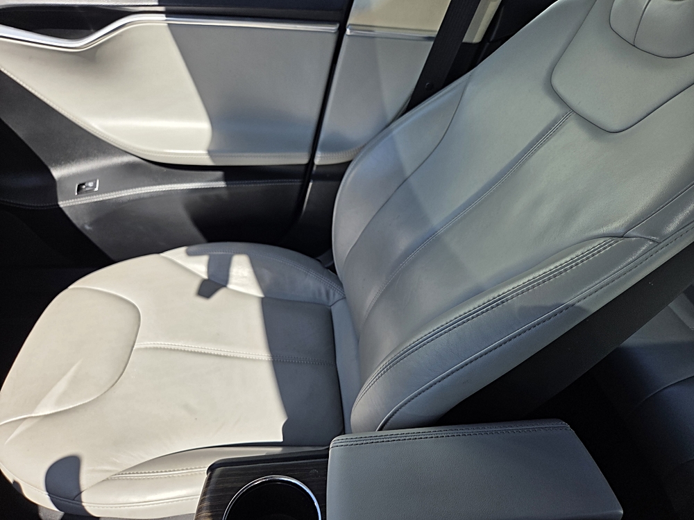 2014 Tesla Model S S - Photo 9