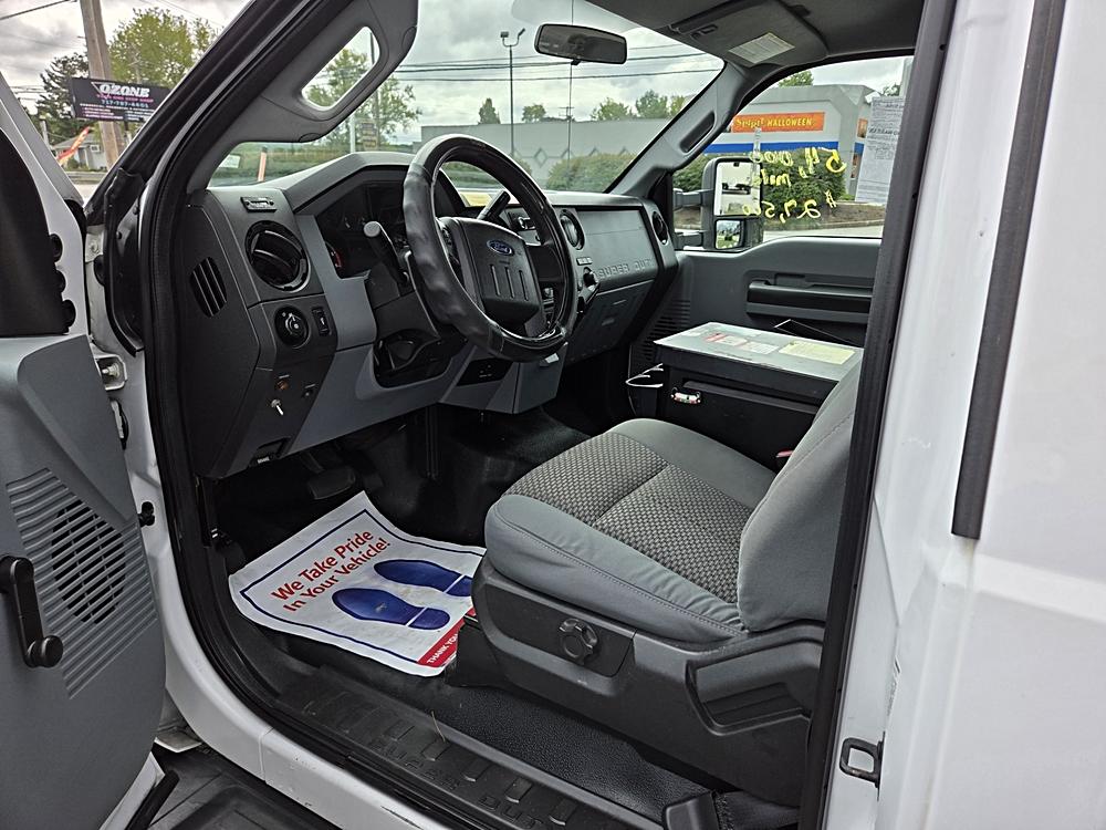 2013 Ford F-450 Super Duty Chassis Cab XL - Photo 7