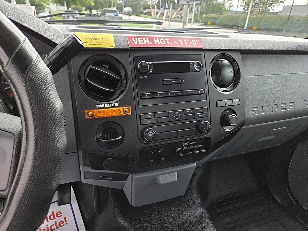 2013 Ford F-450 Super Duty Chassis Cab XL - Photo 9