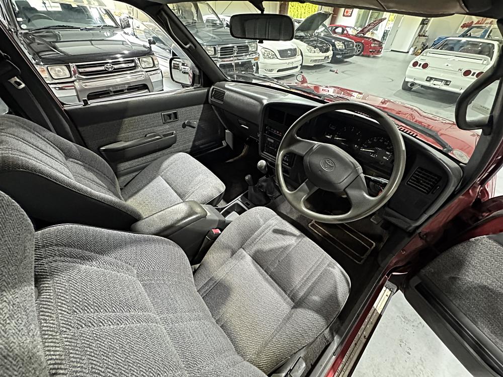 1993 Toyota Hilux JDM car for sale — photo 12 of 20