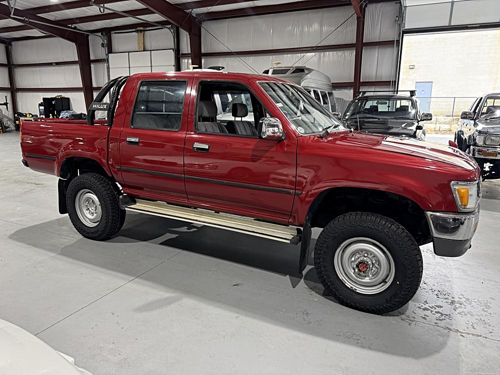 1993 Toyota Hilux JDM car for sale — photo 8 of 20
