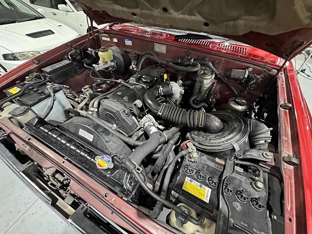 1993 Toyota Hilux JDM car for sale — photo 20 of 20