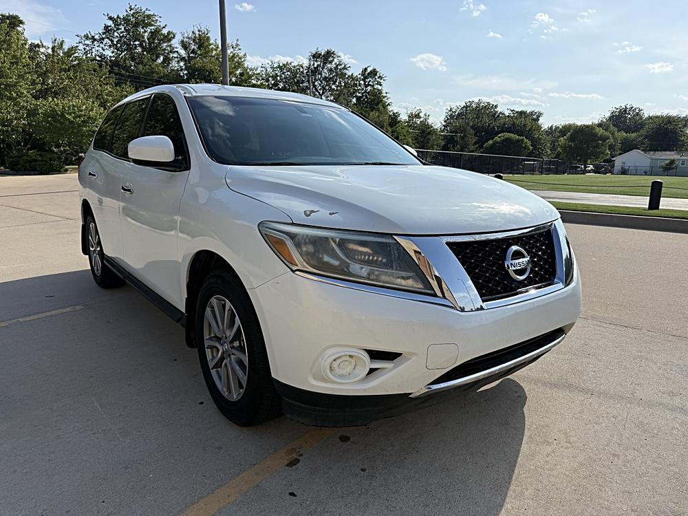 2015 Nissan Pathfinder FWD Automatic