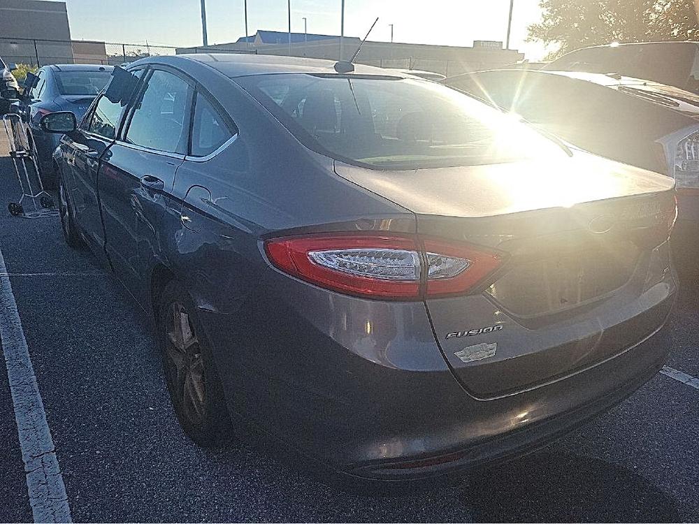 2014 Ford Fusion SE's photo