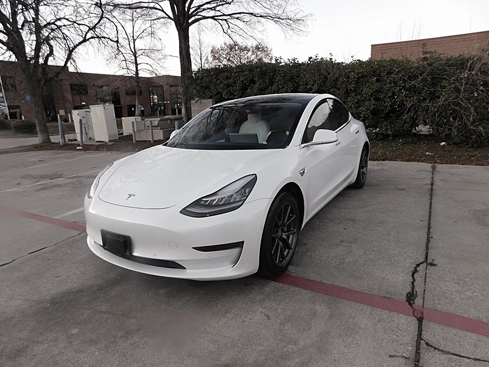 2020 Tesla Model 3 Base's photo