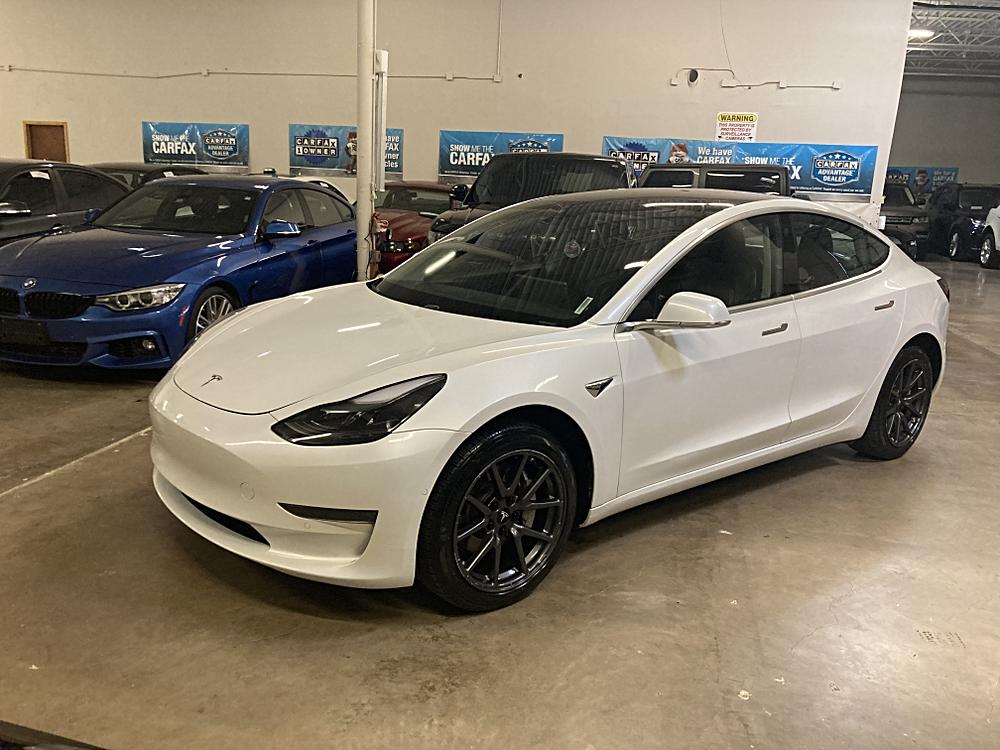 2019 Tesla Model 3 Rear-Wheel Drive Mid Range's photo