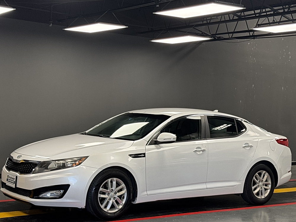 2012 Kia Optima LX's photo