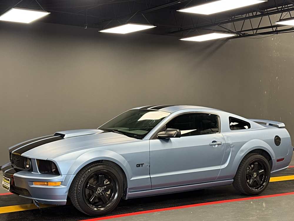 2007 Ford Mustang GT Deluxe's photo