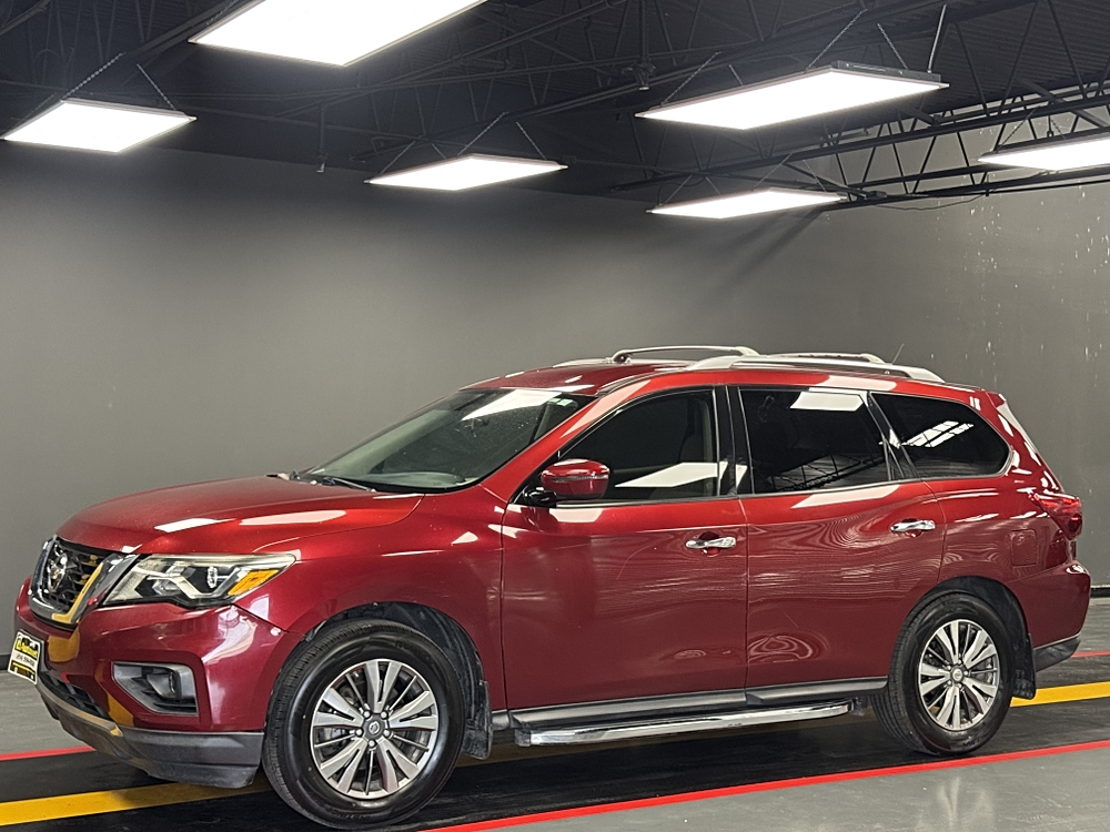 2018 Nissan Pathfinder SV