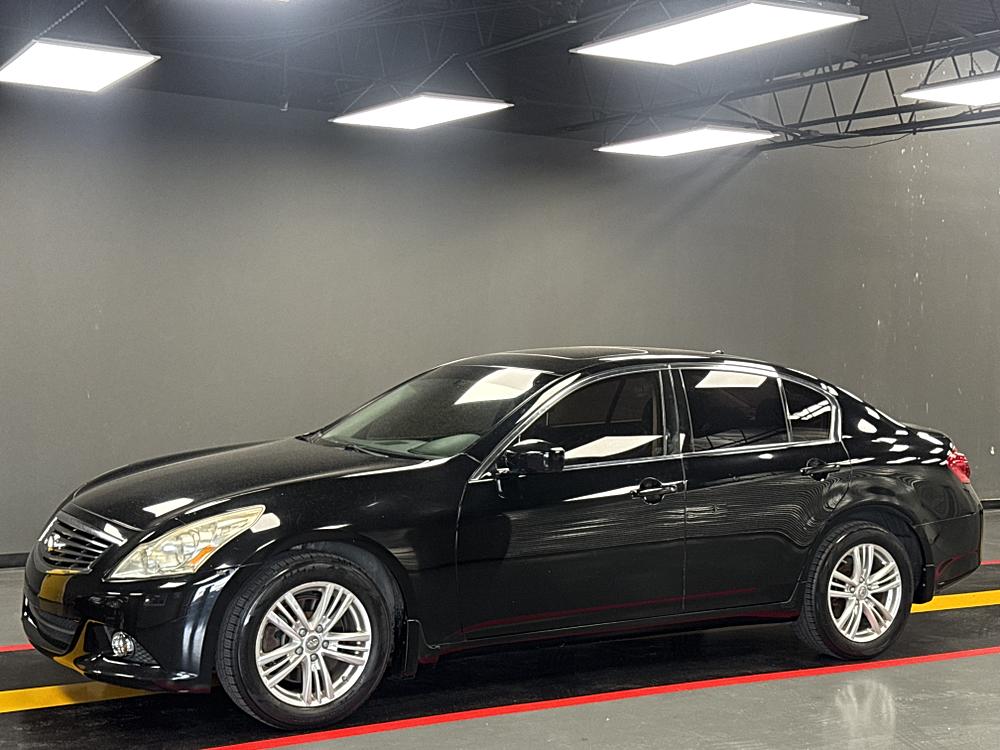 2011 INFINITI G 37x AWD's photo