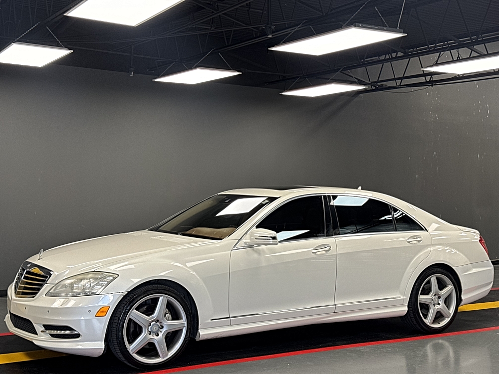 2011 Mercedes-Benz S-Class S550's photo