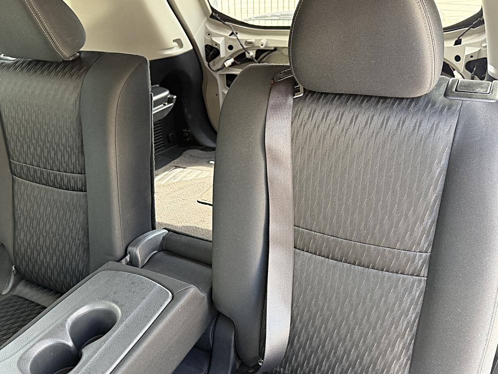 2018 Nissan Rogue SV - Photo 22