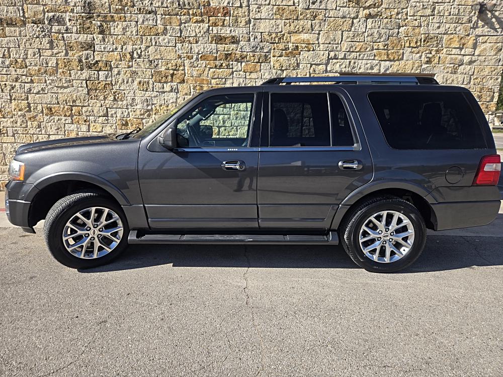 2016 Ford Expedition Limited's photo