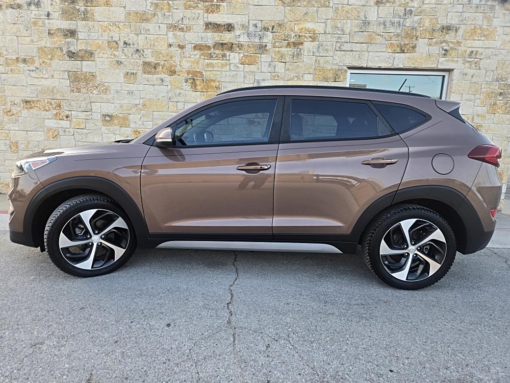 2017 Hyundai Tucson Value's photo