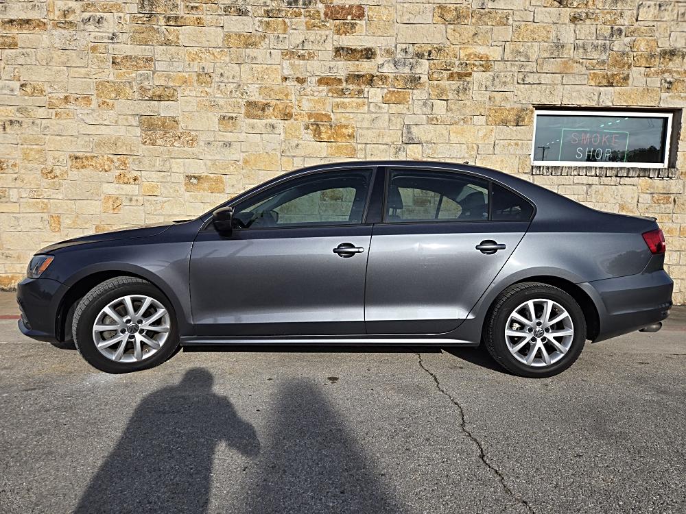 2015 Volkswagen Jetta 1.8T SE Auto's photo