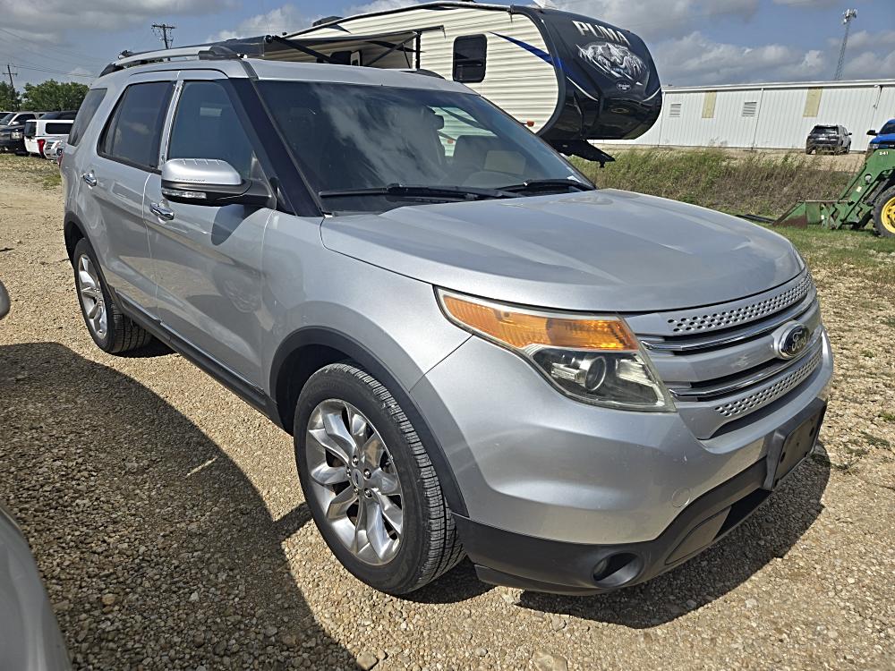2013 Ford Explorer Limited's photo