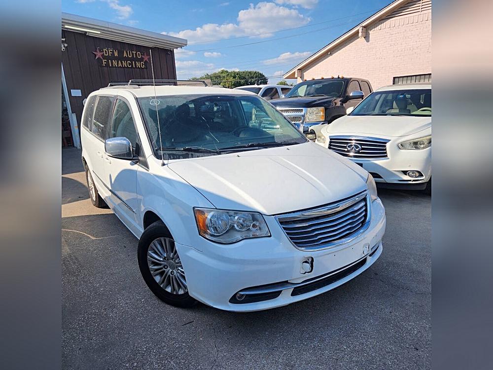 2015 Chrysler Town & Country