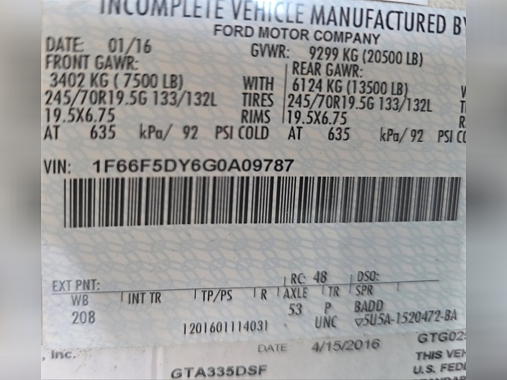 2016 Ford F-53 - Photo 55