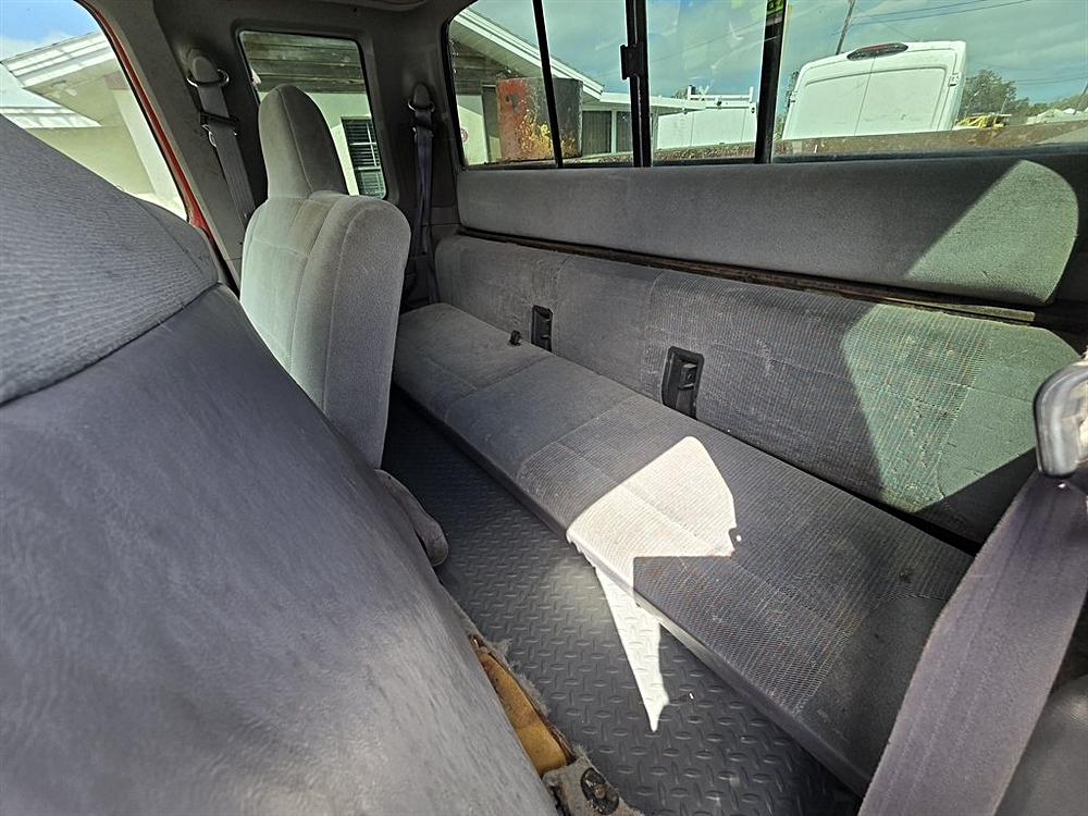 1996 Ford F-250 - Photo 17
