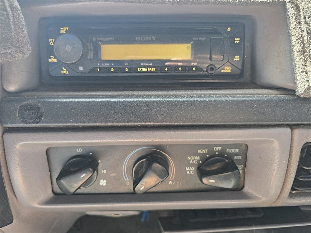 1996 Ford F-250 - Photo 23