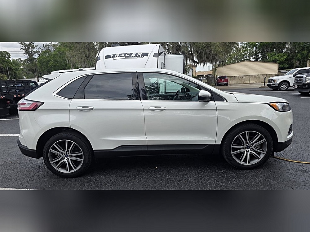 2022 Ford Edge Titanium - Photo 11