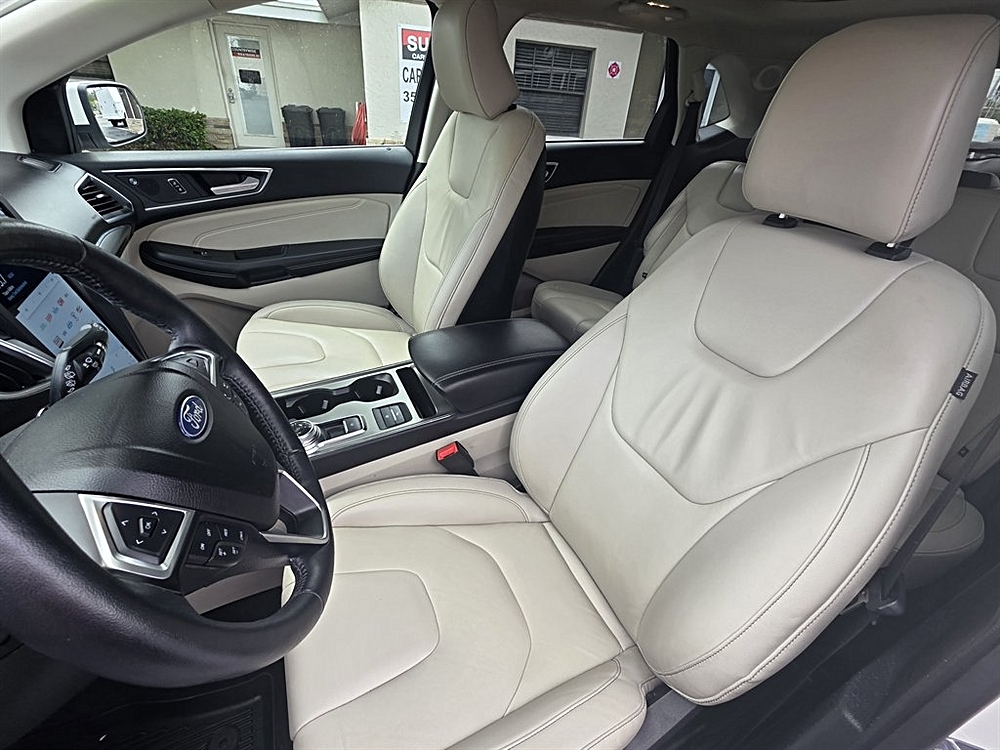 2022 Ford Edge Titanium - Photo 18